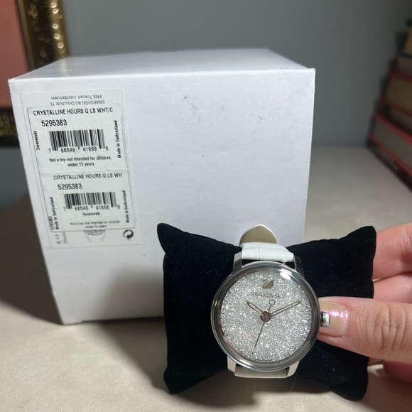 Swarovski SWISS MADE Watch White Crystalline Hours 5295383 - Picture 2 of 13